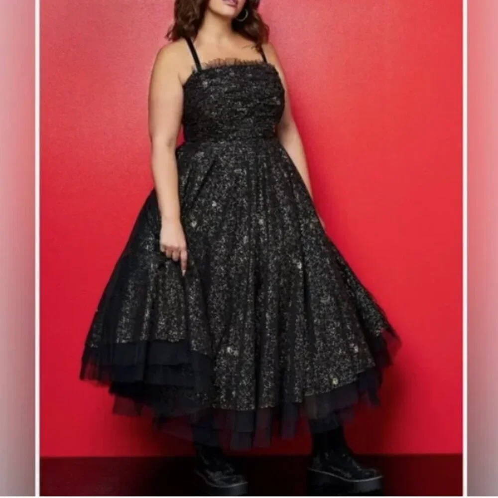 TORRID BETSEY JOHNSON GOTH PIN UP BLACK GOLD STRAPLESS TULLE TEA DRESS 18 - Picture 1 of 11